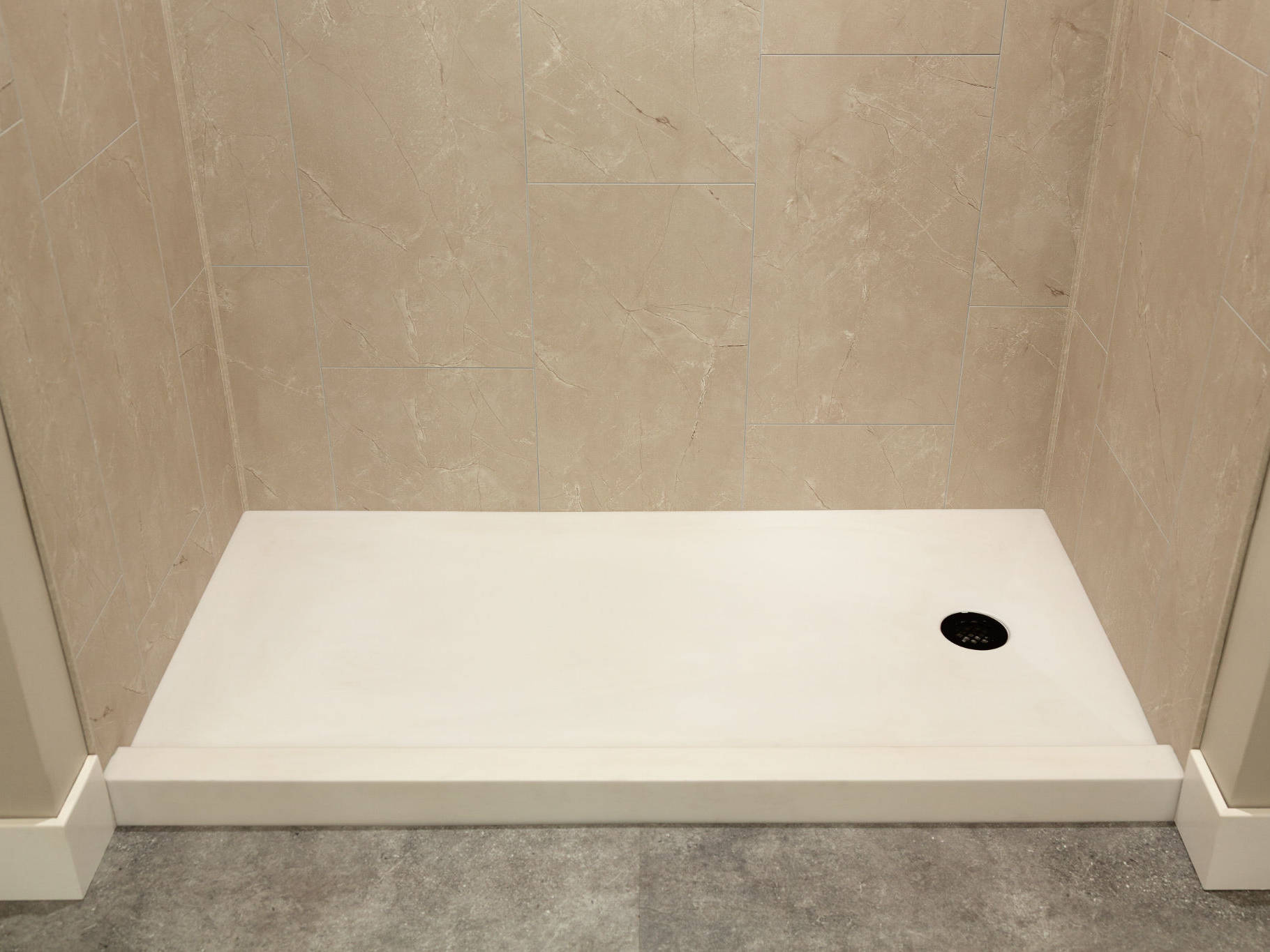 Vivid White 0 | Tile Masters